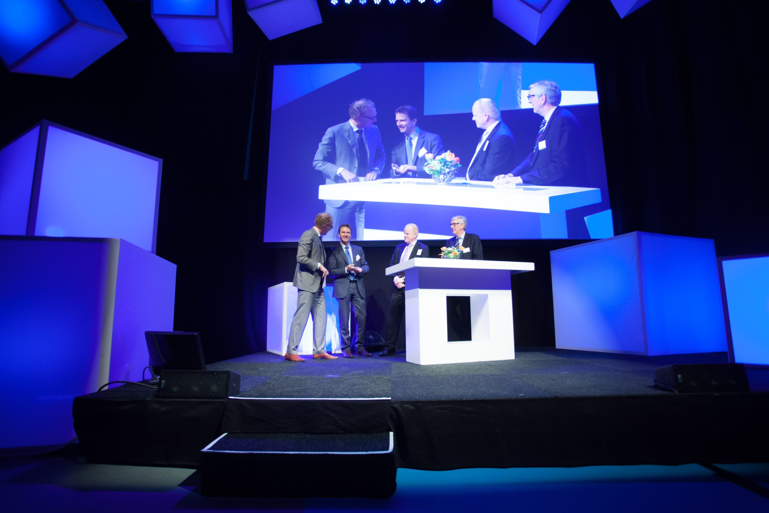 Powerpitchen en netwerken bij YESDelft