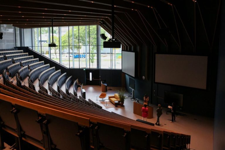 Grootste collegezaal Echo