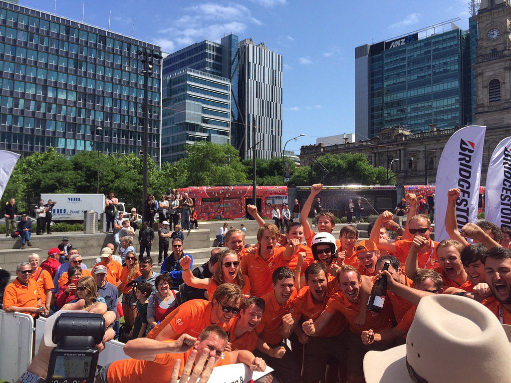 Nuna 8 wint zonnerace