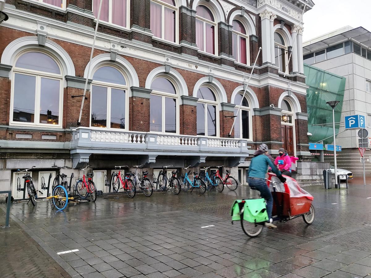 Dutch universities tougher on fraternities