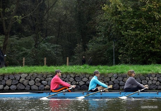 LDE -centres: sprint of marathon?