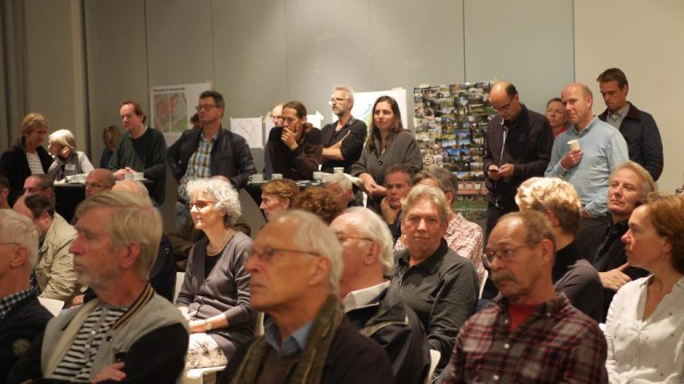 Zeeheldenbuurt bewoners - foto Roos van Tongeren.JPG