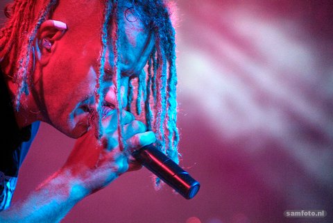 Oranjepet af, feestmuts op