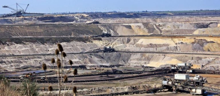 open-mining_(pxhere)%20(1)_0.jpg
