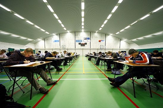 Formatiepartijen verdeeld over selectie aan de poort