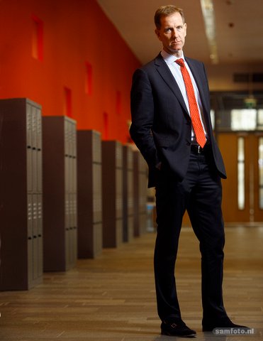 ‘Studenten moeten de wereld in’